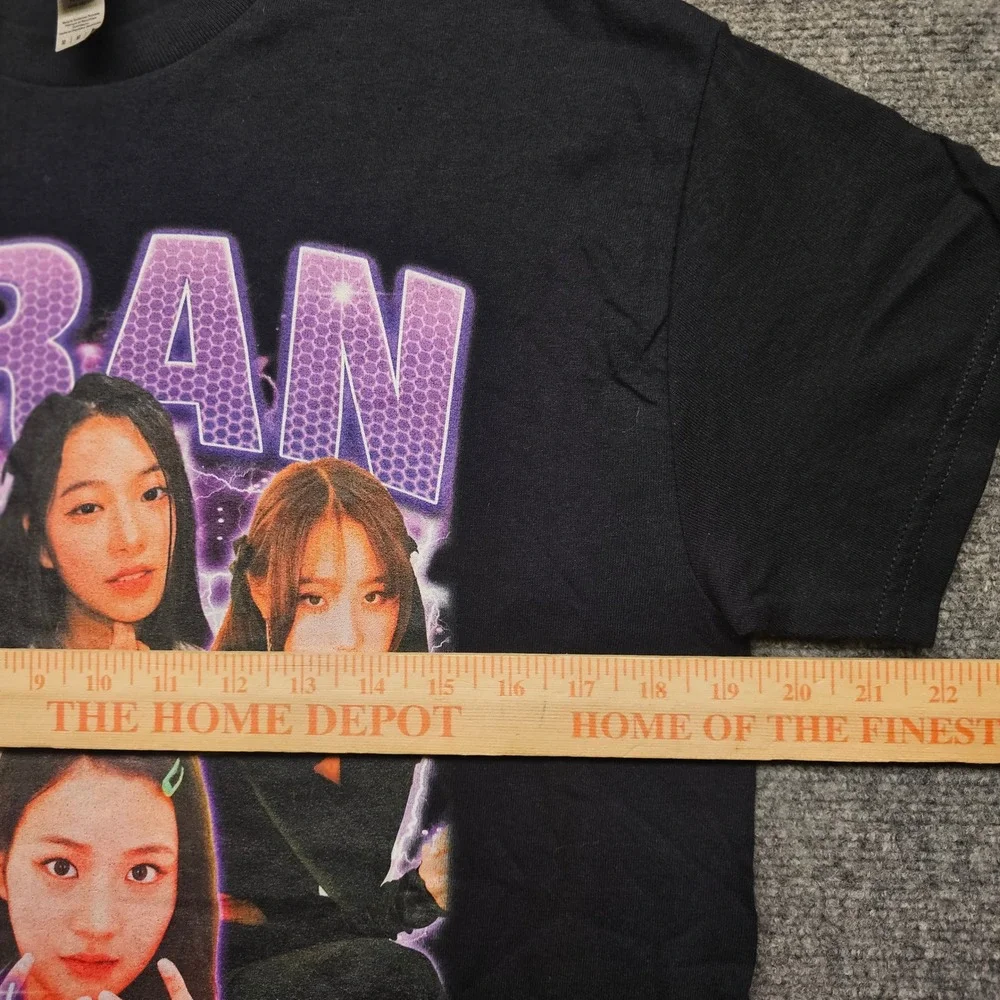 Gildan Fifty Fifty K-Pop Cupid Graphic T-Shirt Black Mens Medium Aran Keena